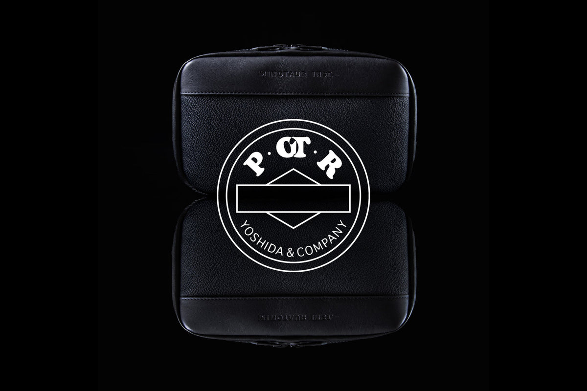 ★新品タグ付き★ミノトール(MINOTAUR）×PORTER　YOSHIDA×MUG ヘルメットバッグ　ブラック 中古・未使用品MINOTAUR ミノトール Air Hot Hooded Coat フロント