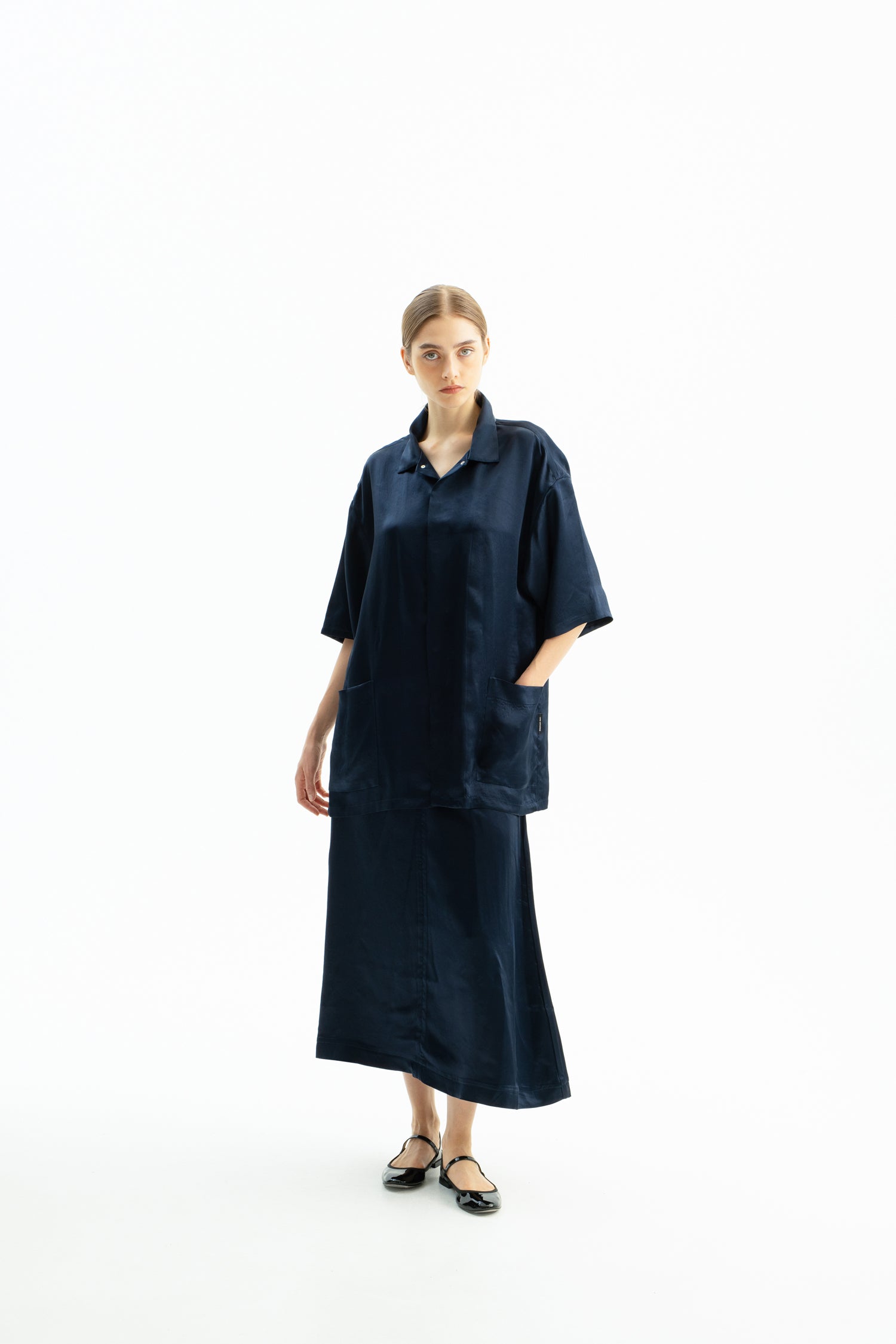 V-SATIN S/S SHIRTS