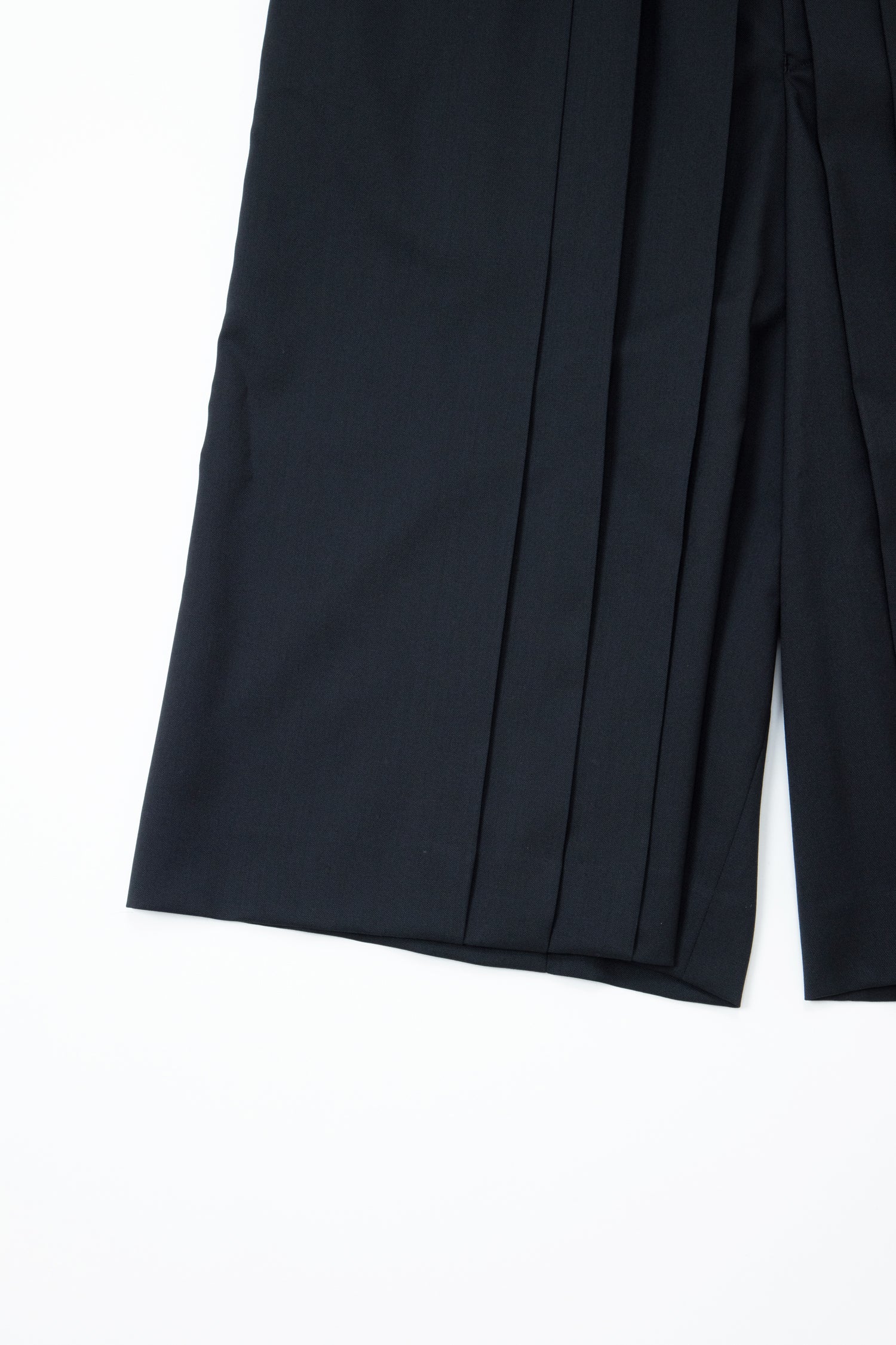 W CROPPED HAKAMA