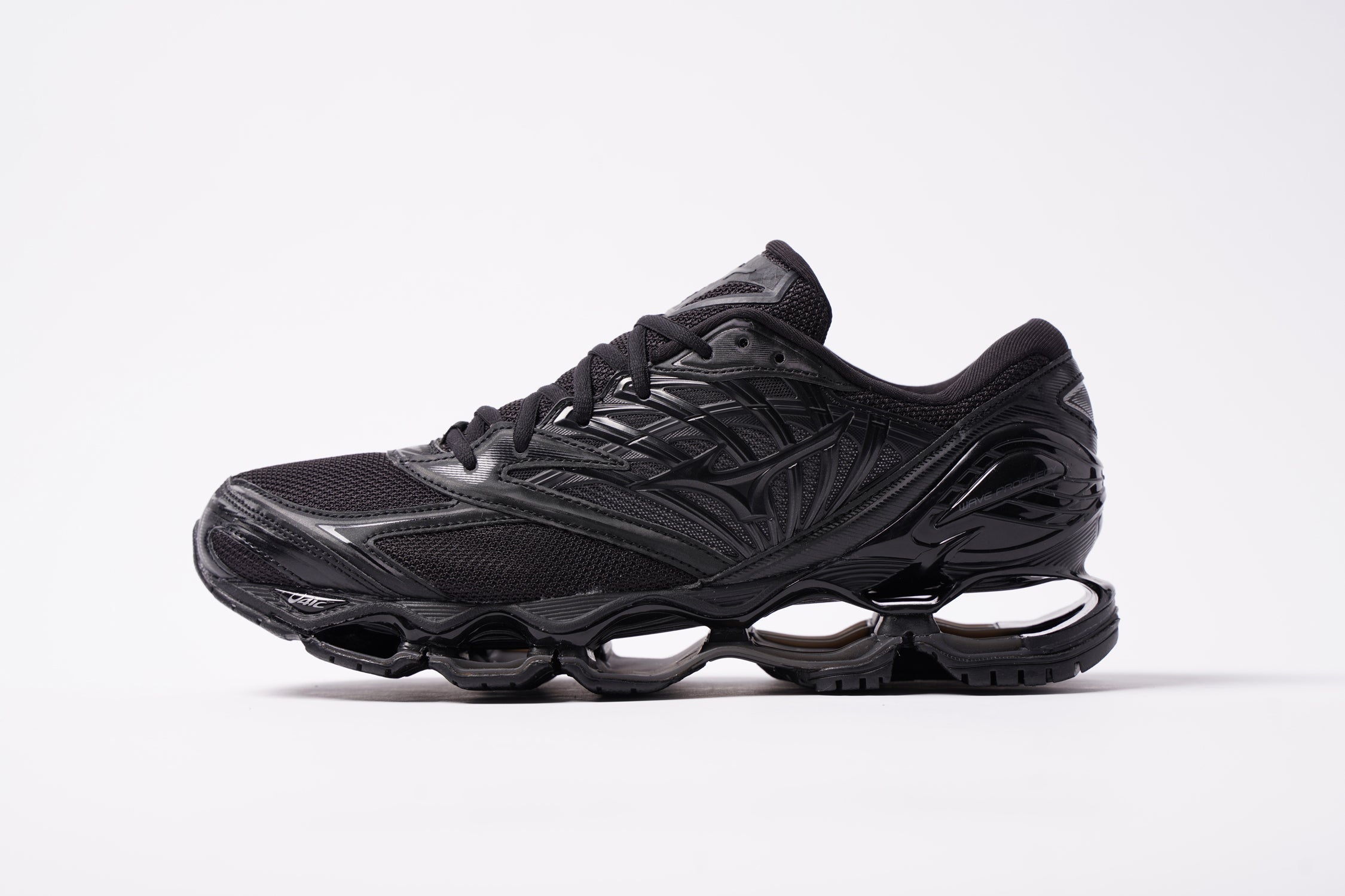 MIZUNO WAVE PROPHECY LS – MINOTAUR INST.