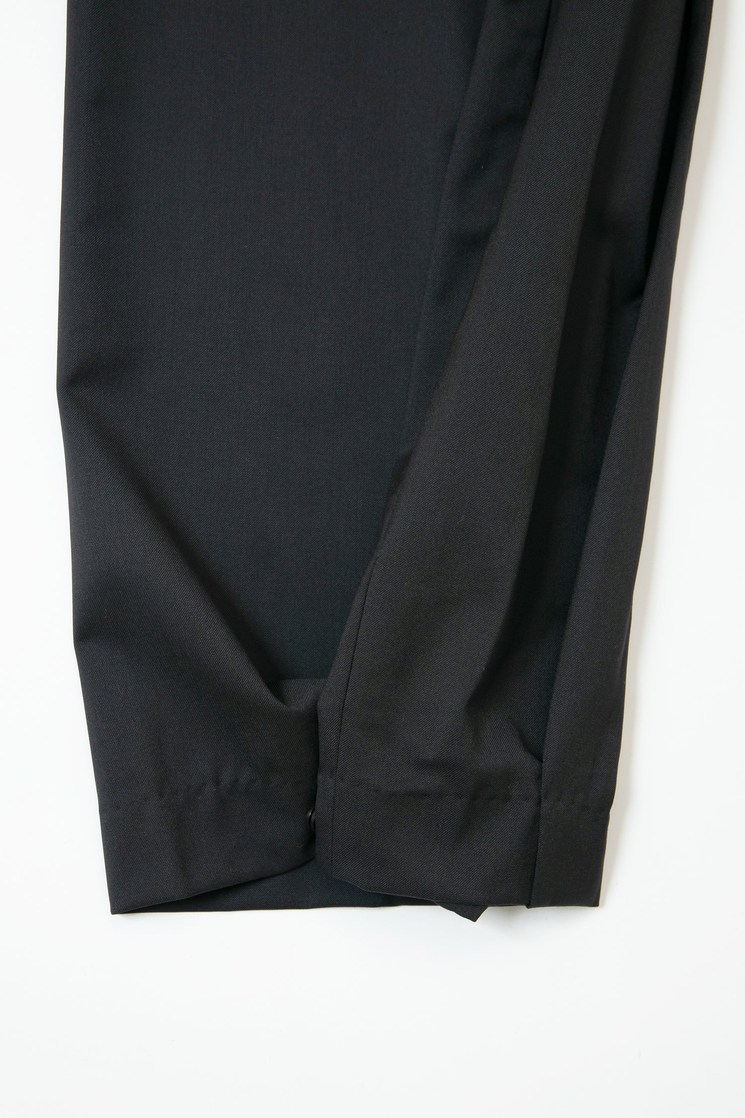W HAKAMA
