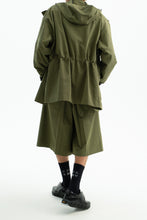 画像をギャラリービューアに読み込む, CROPPED HAKAMA