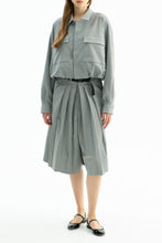 画像をギャラリービューアに読み込む, CROPPED HAKAMA